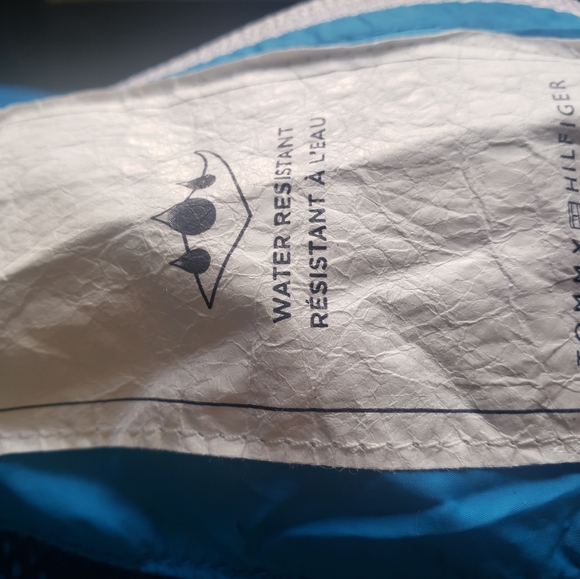Tommy Hilfiger Water Resistant  Windbreaker size Large.   FF140 - Picture 5 of 7